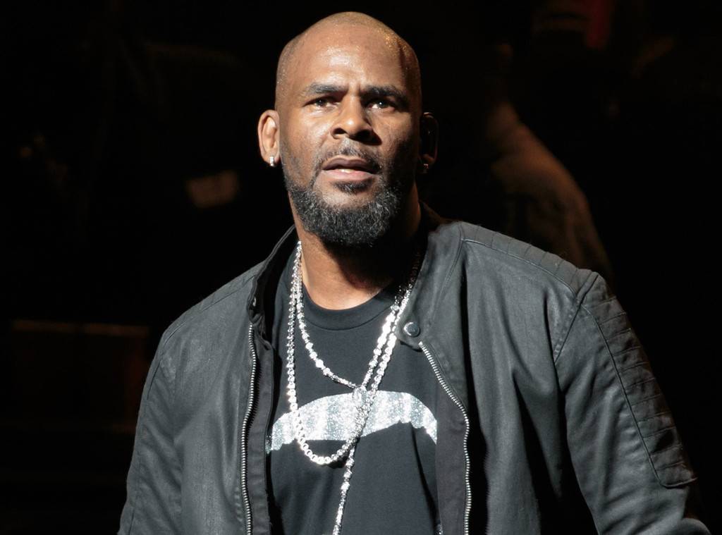 R. Kelly í einangrun í fangelsinu út af símanúmeri