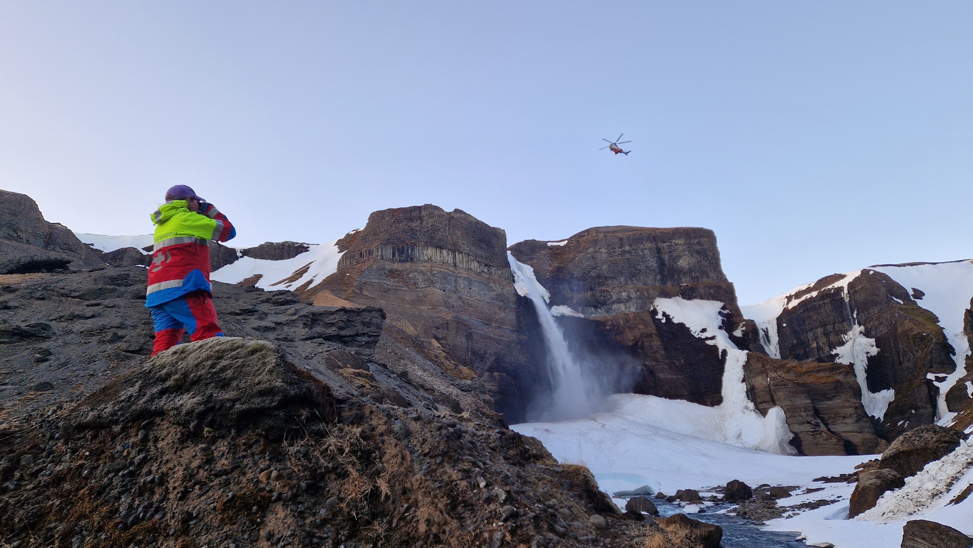 Umfangsmikil leit að týndum ferðamanni