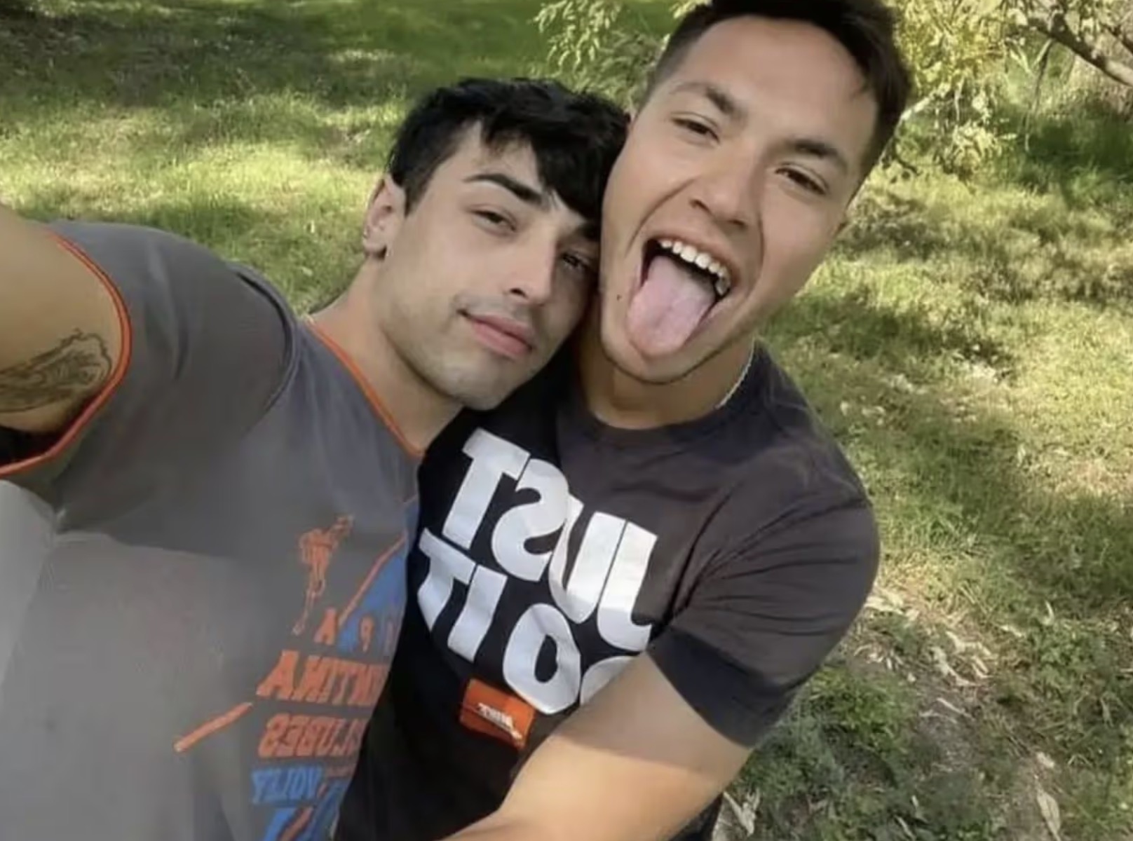 Stígur sögulegt skref og kemur út úr skápnum – „Viljum tjá það sem við finnum“