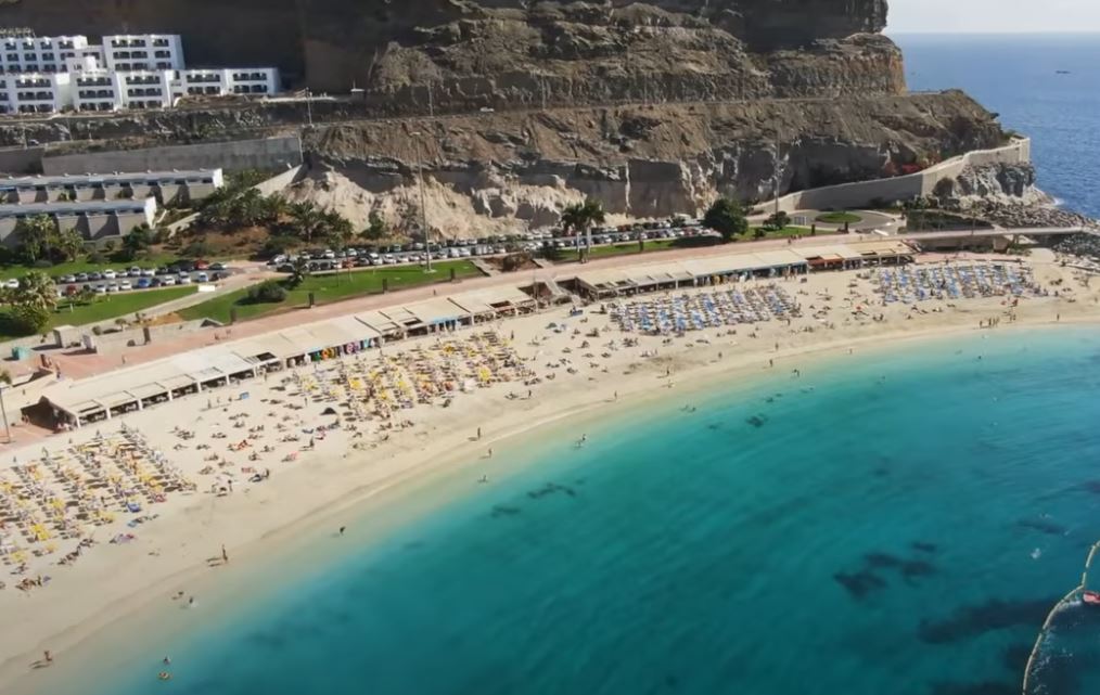 Íslendingar sviknir um milljónir á Kanarí – Tryggingafélag varar við læknastofu