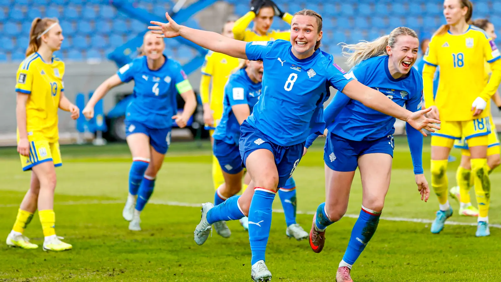 Nefna leiðir sem Ísland getur farið til að særa Evrópumeistarana