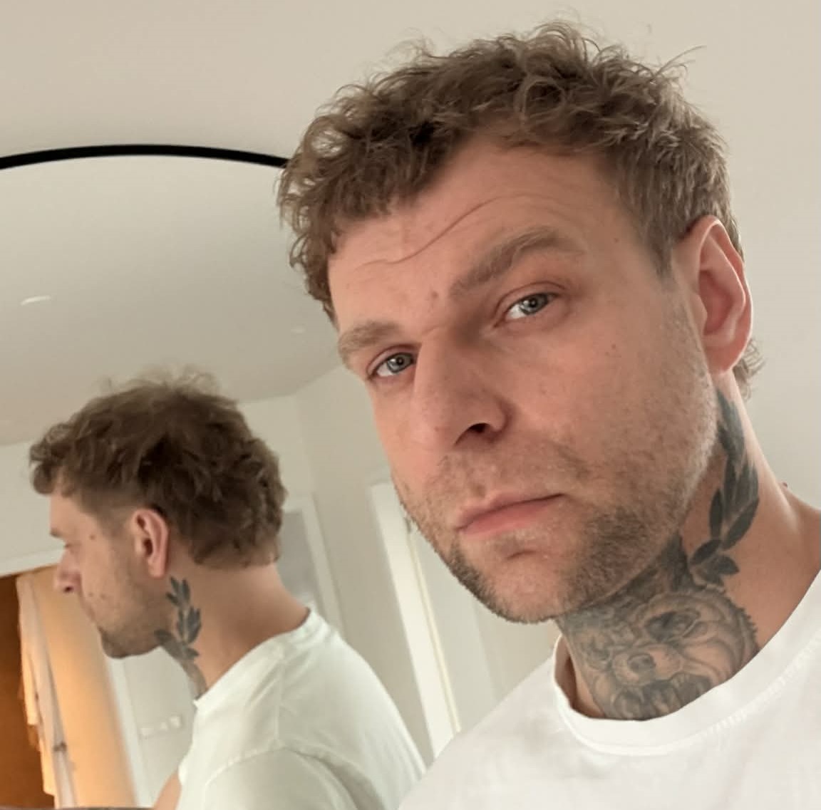 Handtekinn við heimkomu á Keflavíkurflugvelli: Vara sem fjölmargir ferðast með talin grunsamleg