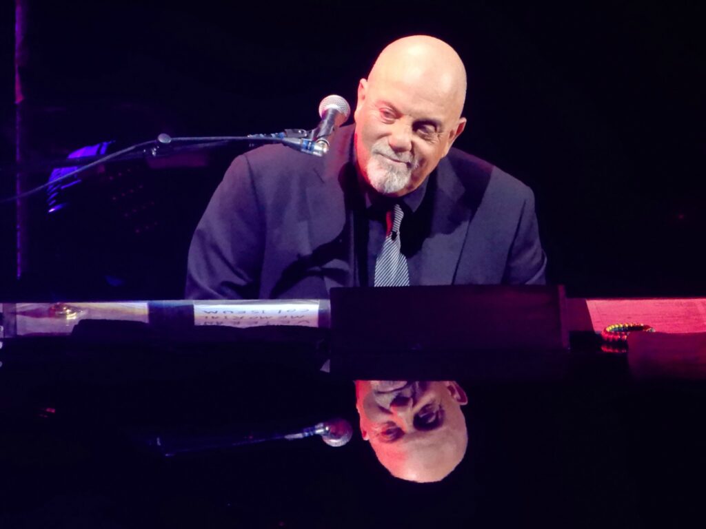 Billy Joel fordæmir væntanlega kvikmynd um hann sjálfan sem er gerð í hans óþökk