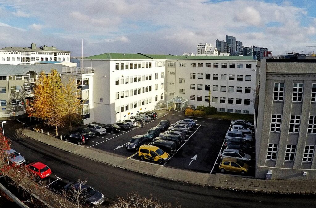 Þetta voru meðaleinkunnir stúdenta skólaársins 2023-2024 við lok grunnskóla – Sundurliðað eftir einstaka skólum